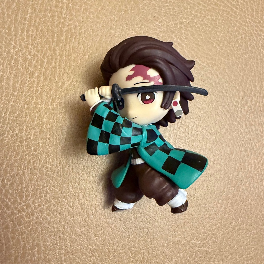 Demon Slayer Tanjiro Nezuko Zenitsu Mini Figure Set Anime Kimetsu no Yaiba - Picture 7 of 15